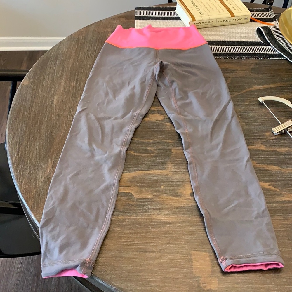 Lululemon reversible wunder under
